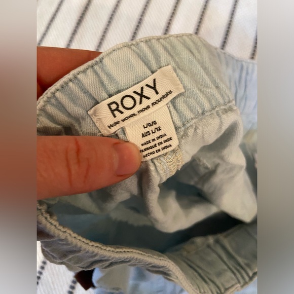 Roxy shorts - Picture 6 of 7